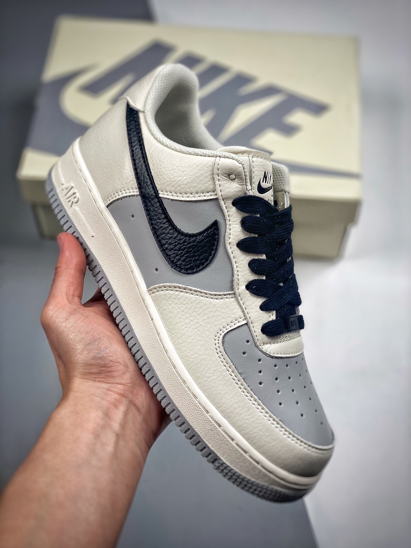 Nike Air Force 1 Low '07 gray and black color scheme, Air Force 1 low-top casual skate shoes, custom leather, original …