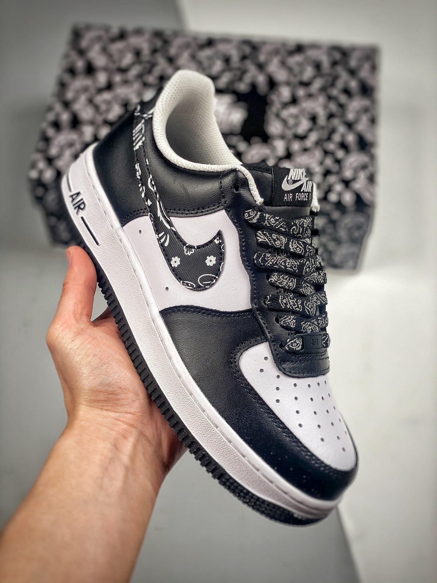 Nike Air Force 1 Low '07 black and white paisley color scheme, Air Force 1 low-top casual skate shoes, original custom …