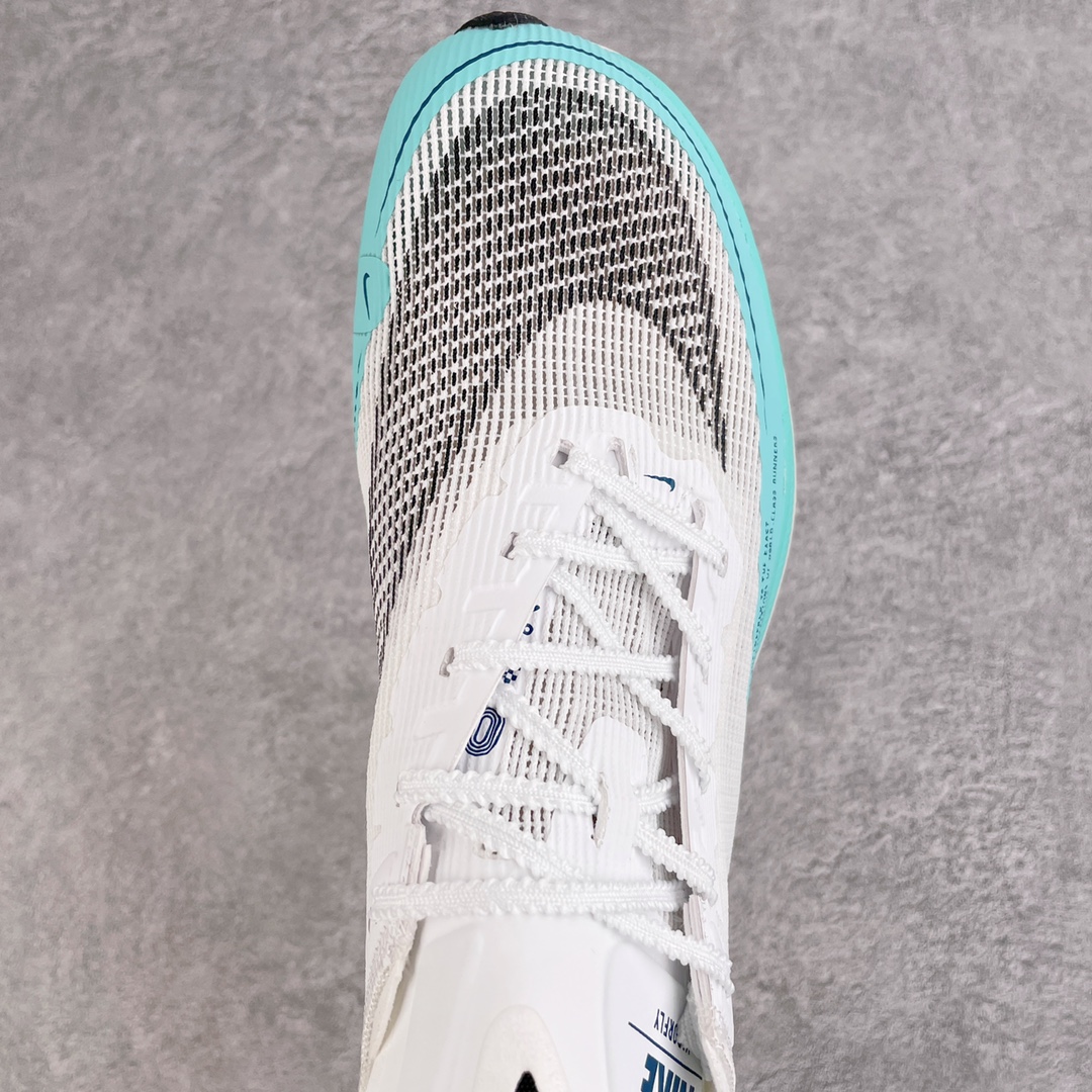 图片[4]-＃纯原福利 NK ZoomX Vaporfly Next% 马拉松二代跑鞋 细节整体升级 这款next%和上一款4%的鞋最大区的别于在鞋面面料 鞋面使用了全新 Vaporweave 科技 这种类似蝉翼的材质相比 Flyknit 更加轻薄透气 非对称的鞋带系统和泡棉护垫的加入令舒适度更高 鞋头辅以超大的 Swoosh 点缀 再配上流线型外观设计 时尚感十足 尺码：36 36.5 37.5 38 38.5 39 40 40.5 41 42 42.5 43 44 44.5 45-选品中心