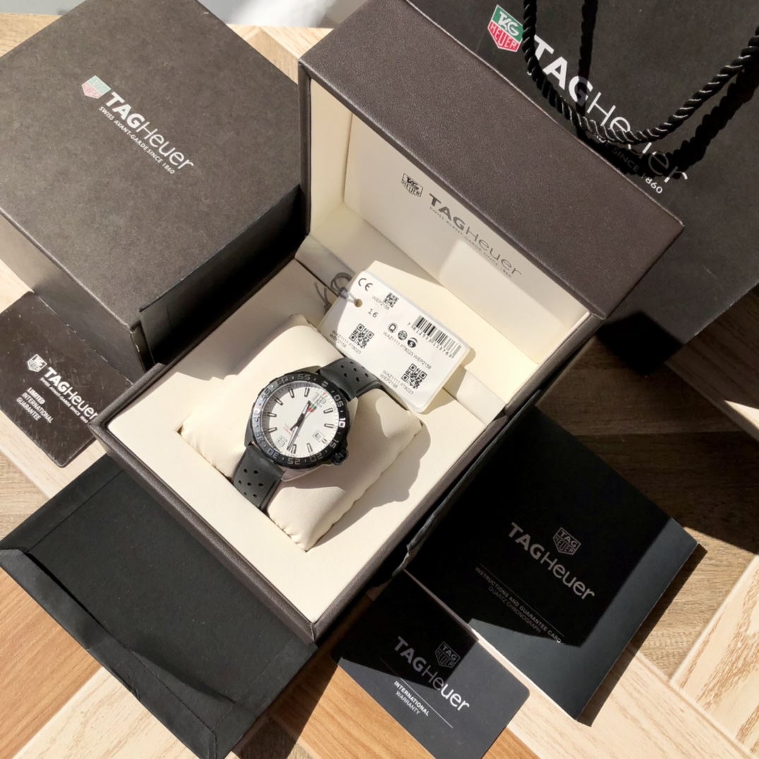 lote. El nuevo TAG Heuer parece tener una buena relación calidad-precio. Es un producto duradero recién lanzado. Tagheu…