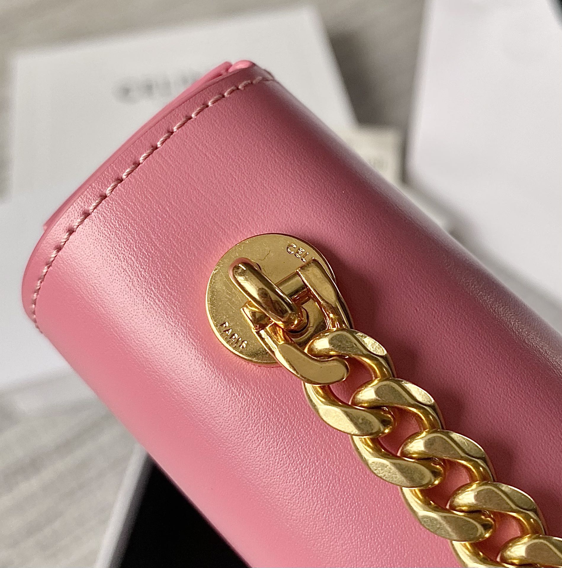 CELINE 秀场新品 最新经典款链条腋下包 197992粉