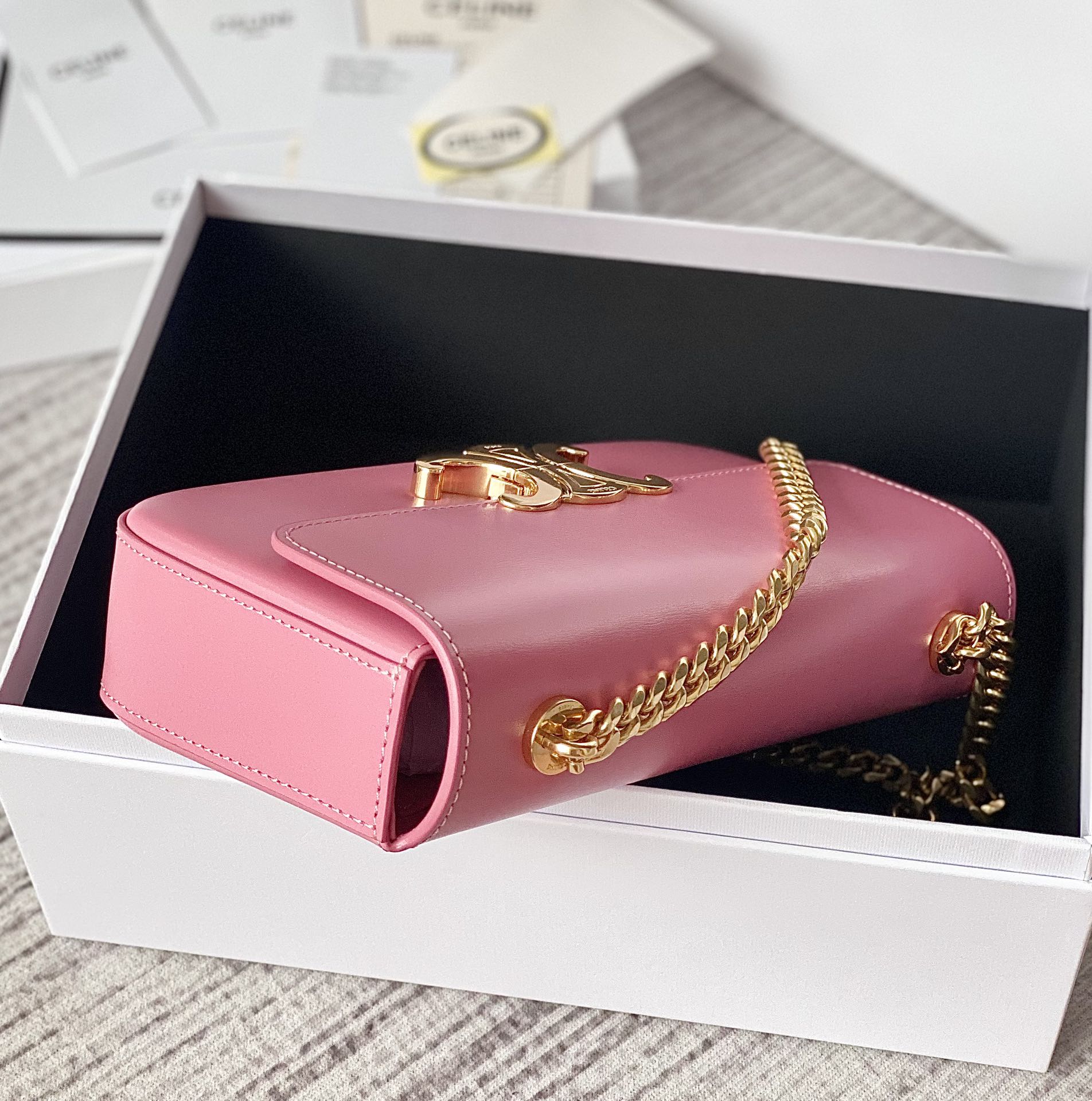 CELINE 秀场新品 最新经典款链条腋下包 197992粉