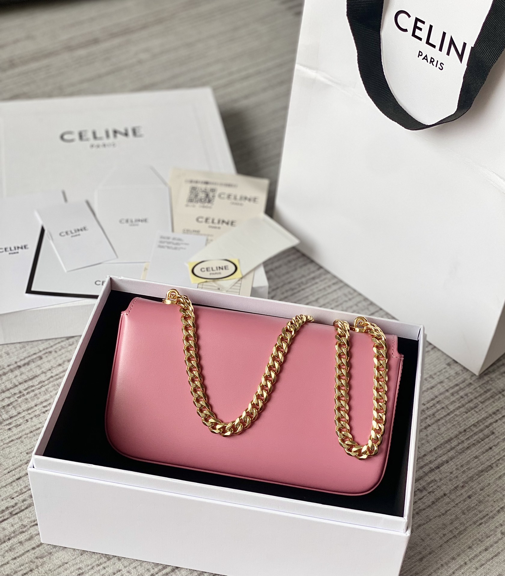 CELINE 秀场新品 最新经典款链条腋下包 197992粉