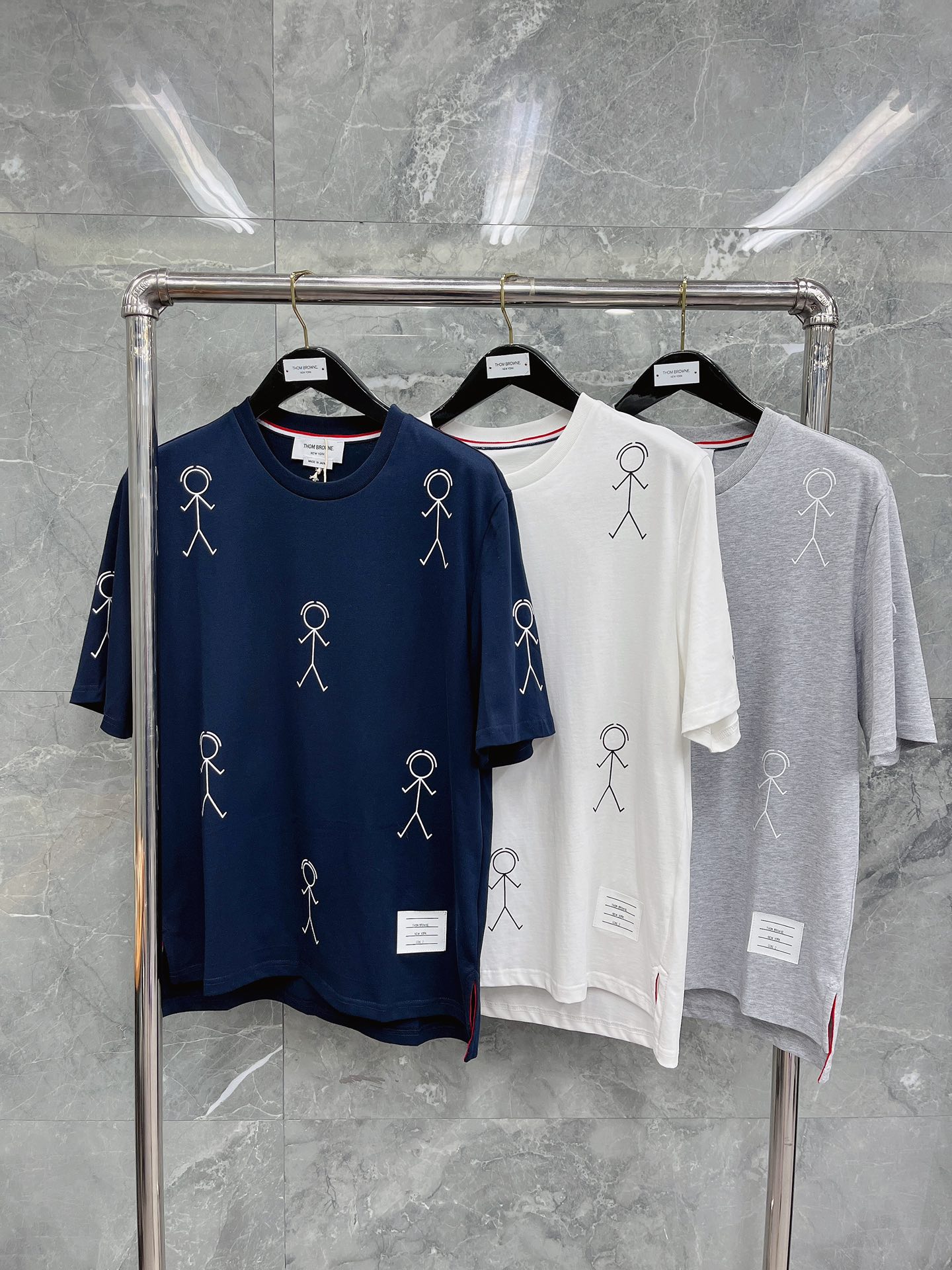 톰브라운 프린트 코튼 오버핏 반팔 티셔츠 남녀공용 40450 Thom Browne T Shirt