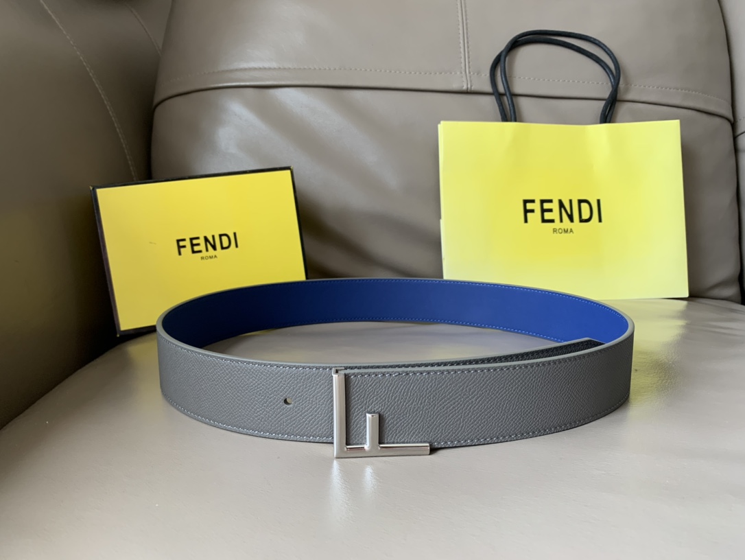 Fendi 五金做工精细 线条流畅 表面光滑 𝐙𝐏电镀工艺 香港通关【𝐇𝐀𝐀𝐒】 进口皮料