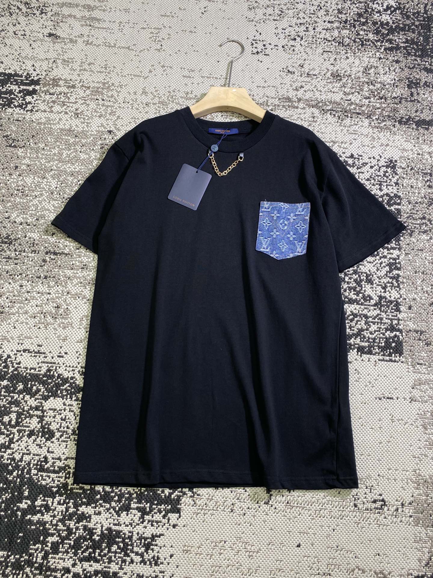 Louis Vuitton Abbigliamento T-Shirt Nero Bianco Unisex Cotone Lavorazione a maglia Vintage Maniche corte