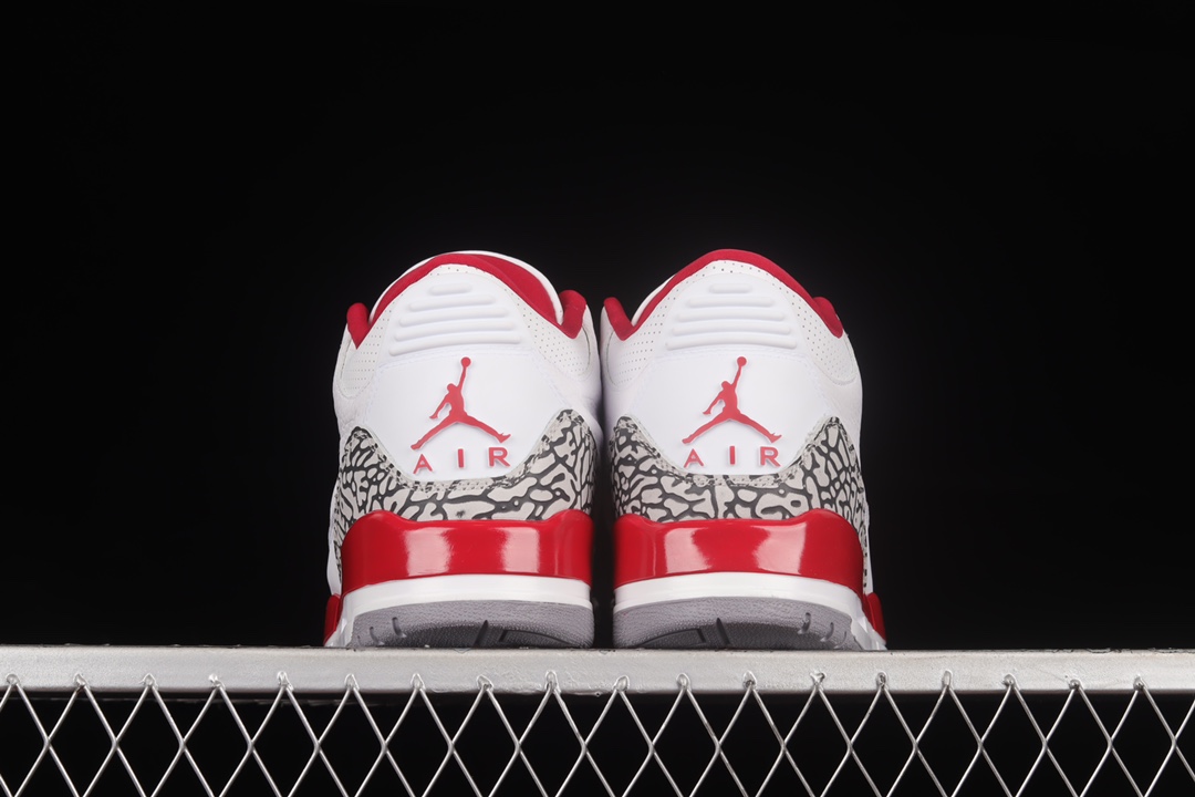 AJ3白孔雀尺码:40-47中秋福利