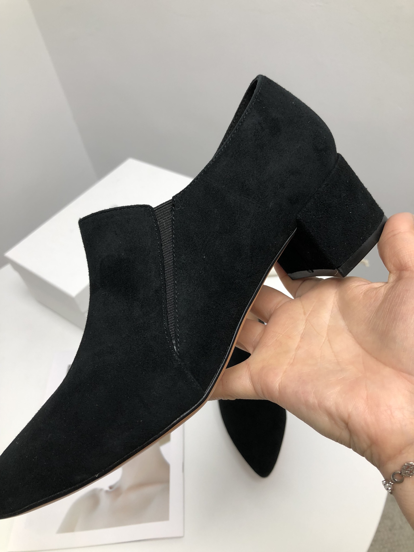 Elegant P7000 Single-Shoe Heels: Graceful, Stylish, and Comfortable for All Ages - 图片 5