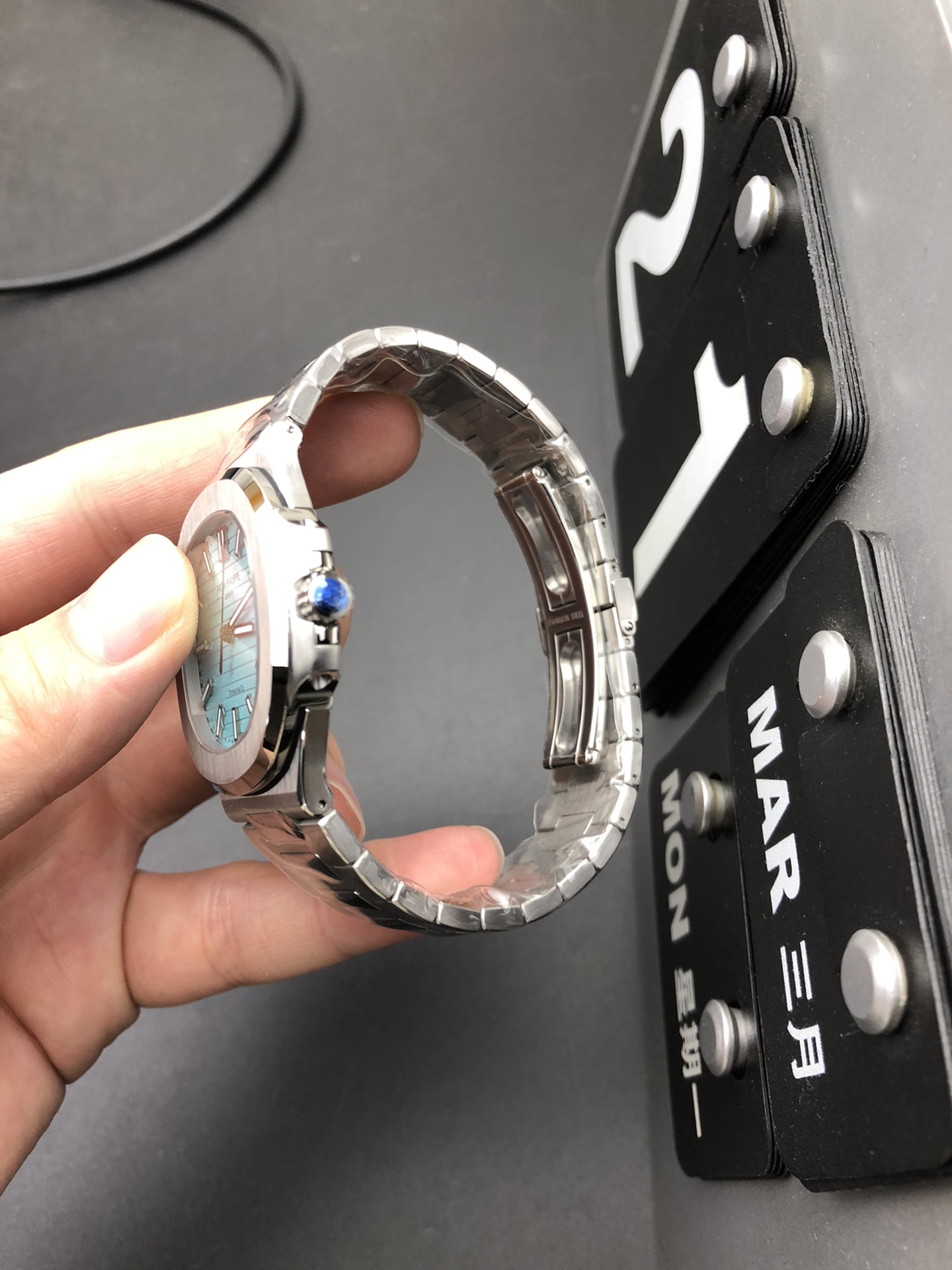 Tiffany & Co. 3K 蒂芙尼蓝鹦鹉螺