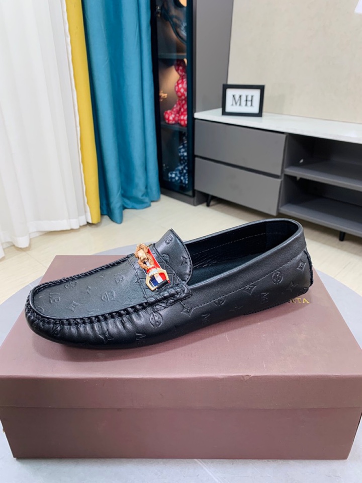 I5  Bottega Veneta 旅行必备 原版压花小牛皮➕羊皮内里🔺清凉❄️系列，超柔软大底，低调的奢华钱包式包装，轻松方便携带👊🏻💯 专柜同步 原版轻便大底、 完全1:1 开模定制