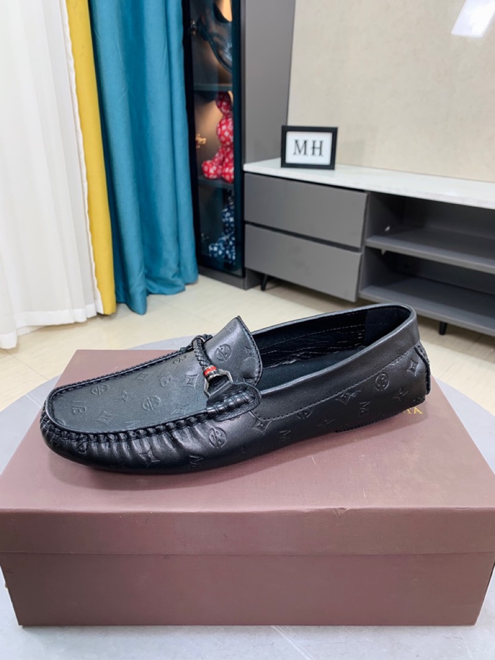 I5  Bottega Veneta 旅行必备 原版编织小牛皮➕羊皮内里🔺清凉❄️系列，超柔软大底，低调的奢华钱包式包装，轻松方便携带👊🏻💯 专柜同步 原版轻便大底、 完全1:1 开模定制