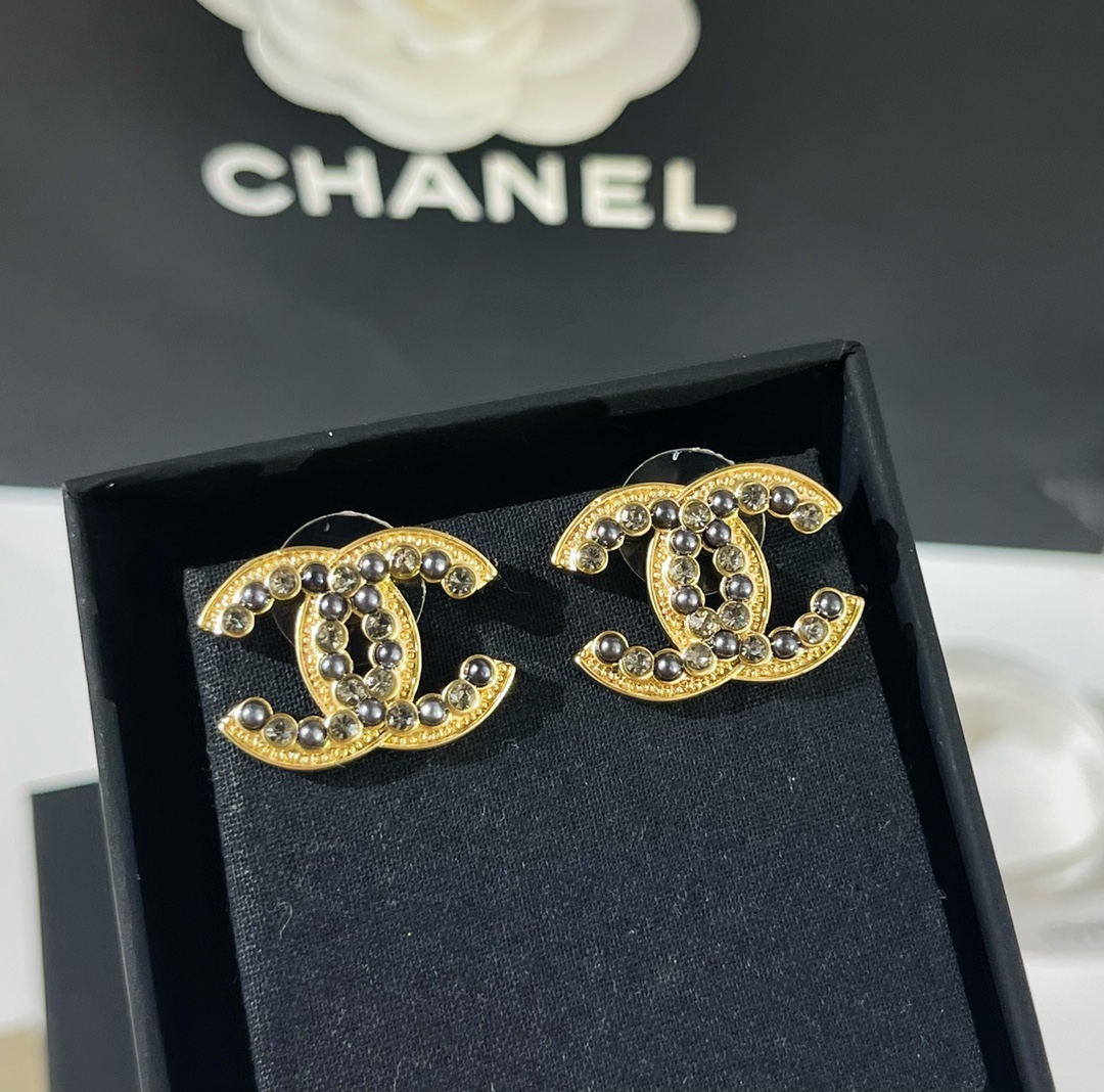 新款☑️CHANEL香奈儿双c珍珠耳钉耳环