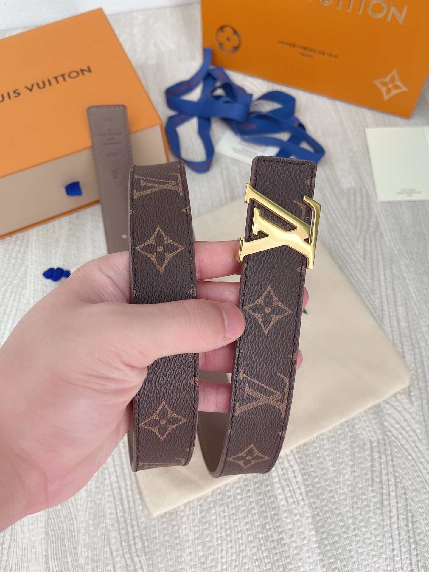 路易威登女士3.0双面两用系列搭配压