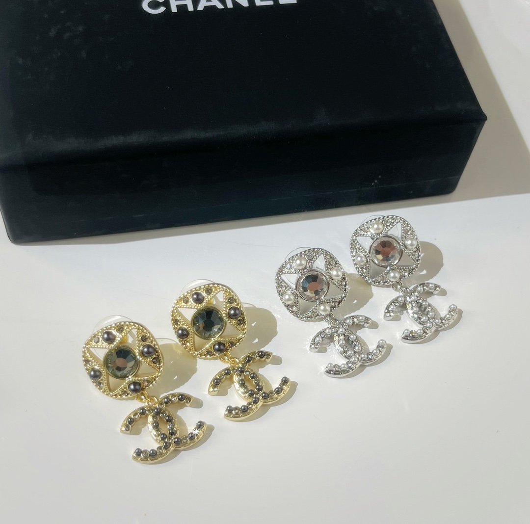 新款☑️CHANEL香奈儿双c耳钉耳环