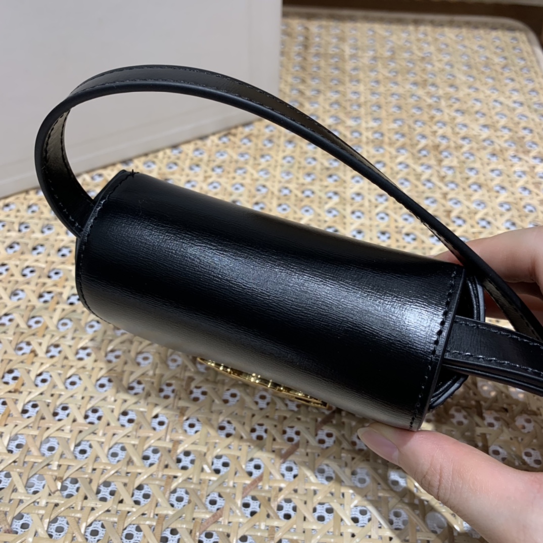 CELINE MINI TRIOMPHE 11CM BAG 10I513黑色