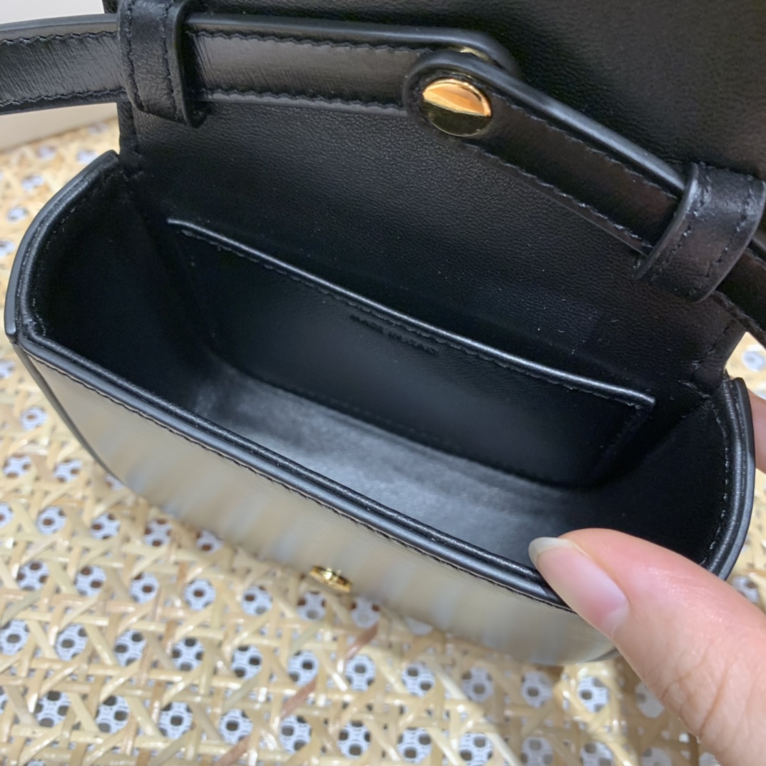 CELINE MINI TRIOMPHE 11CM BAG 10I513黑色