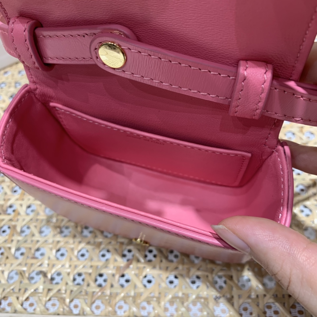 CELINE MINI TRIOMPHE 11CM BAG 10I513艳粉色