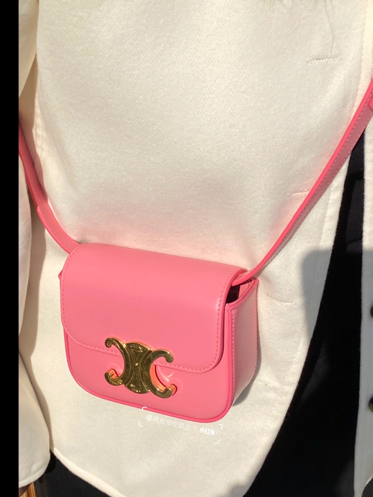CELINE MINI TRIOMPHE 11CM BAG 10I513艳粉色