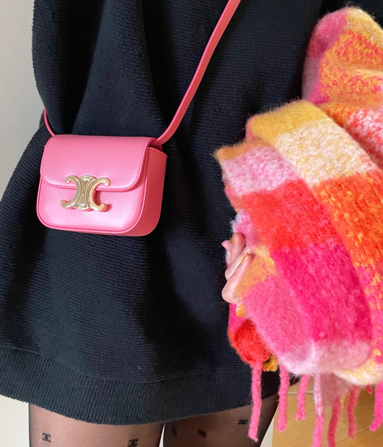 CELINE MINI TRIOMPHE 11CM BAG 10I513艳粉色