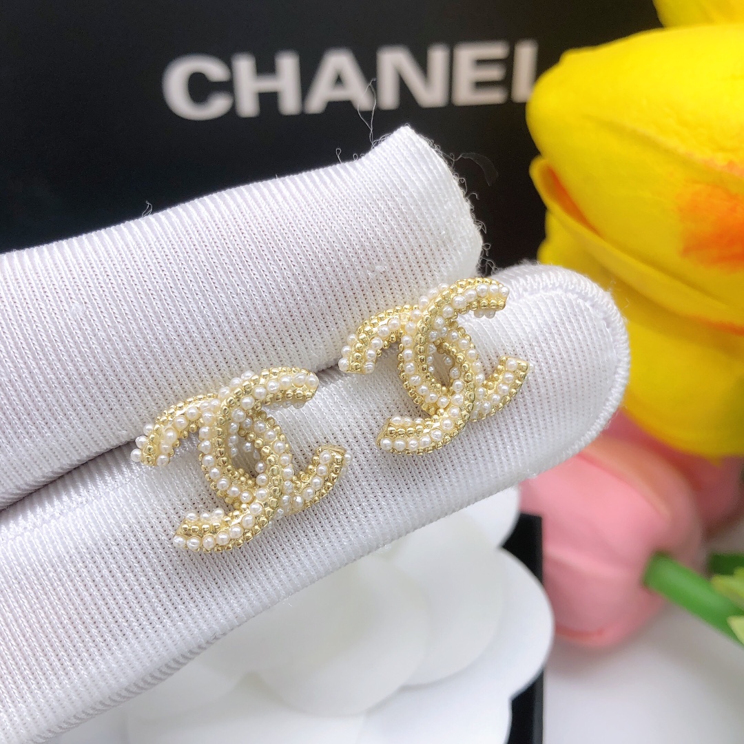NO:104932,No. XED0895 Chanel double c earrings, rice beads and twists, jewelry fine, chanel19860909编号XED0895 香奈儿双c耳钉 米珠麻花,饰品精品,chanel,Jewelry
