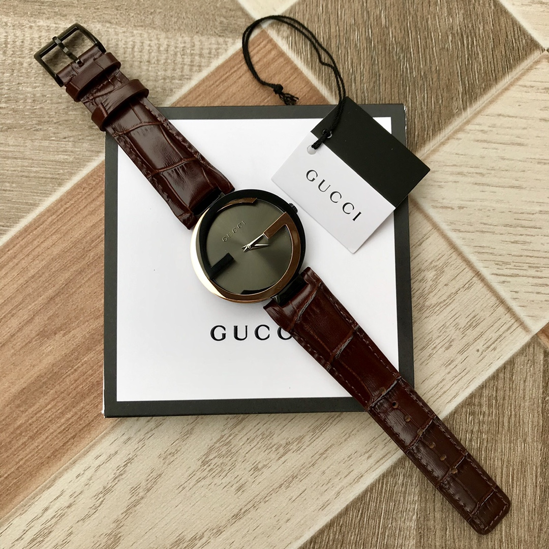 Часы Gucci
