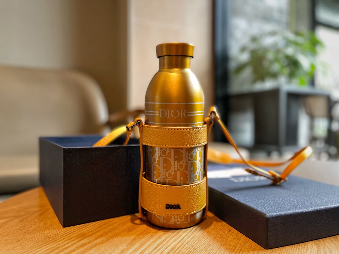 Dior Thermal Water Bottle and Holder - Comprehensive 3