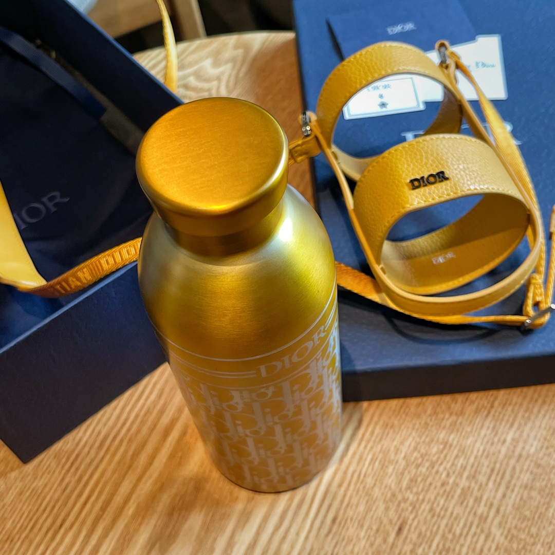 Dior Thermal Water Bottle and Holder - Comprehensive 8