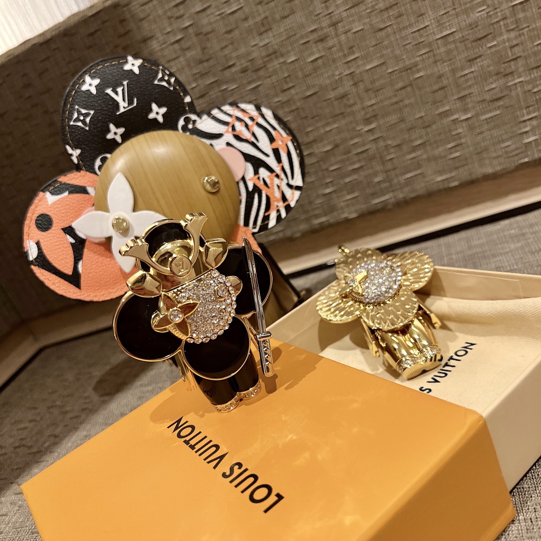 Vivienne Travellers Panda Bear Keychain - Front View