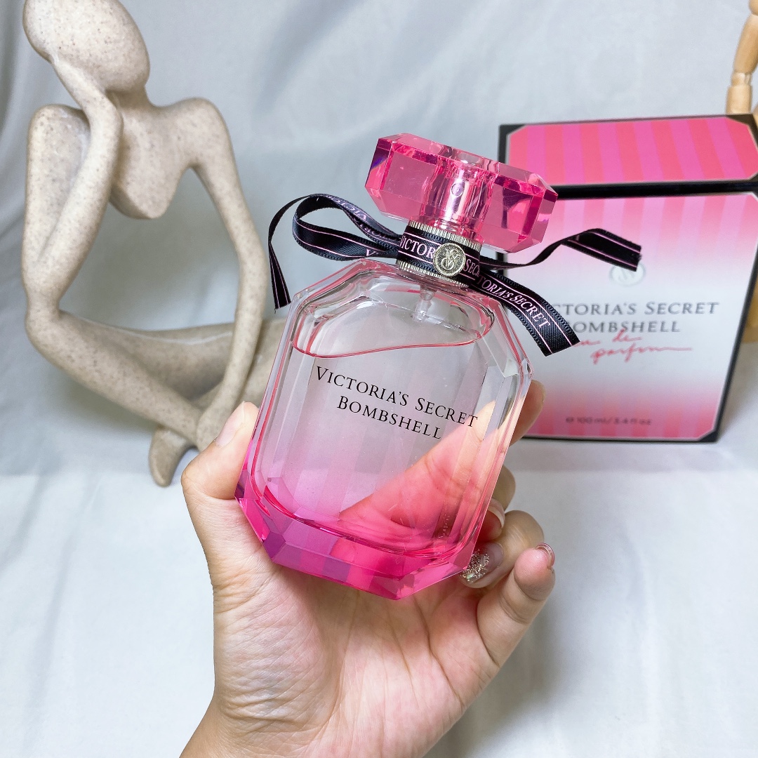 Victoria's Secret Bombshell Eau de Parfum - 100ml, Sensual Fragrance 3 i1647878880 3205 1