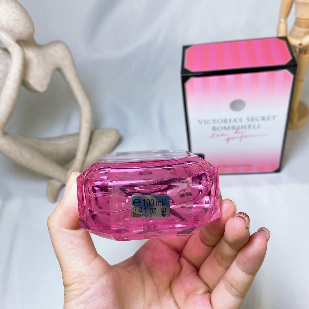 Victoria's Secret Bombshell Eau de Parfum - 100ml, Sensual Fragrance 4 i1647878880 8549 2