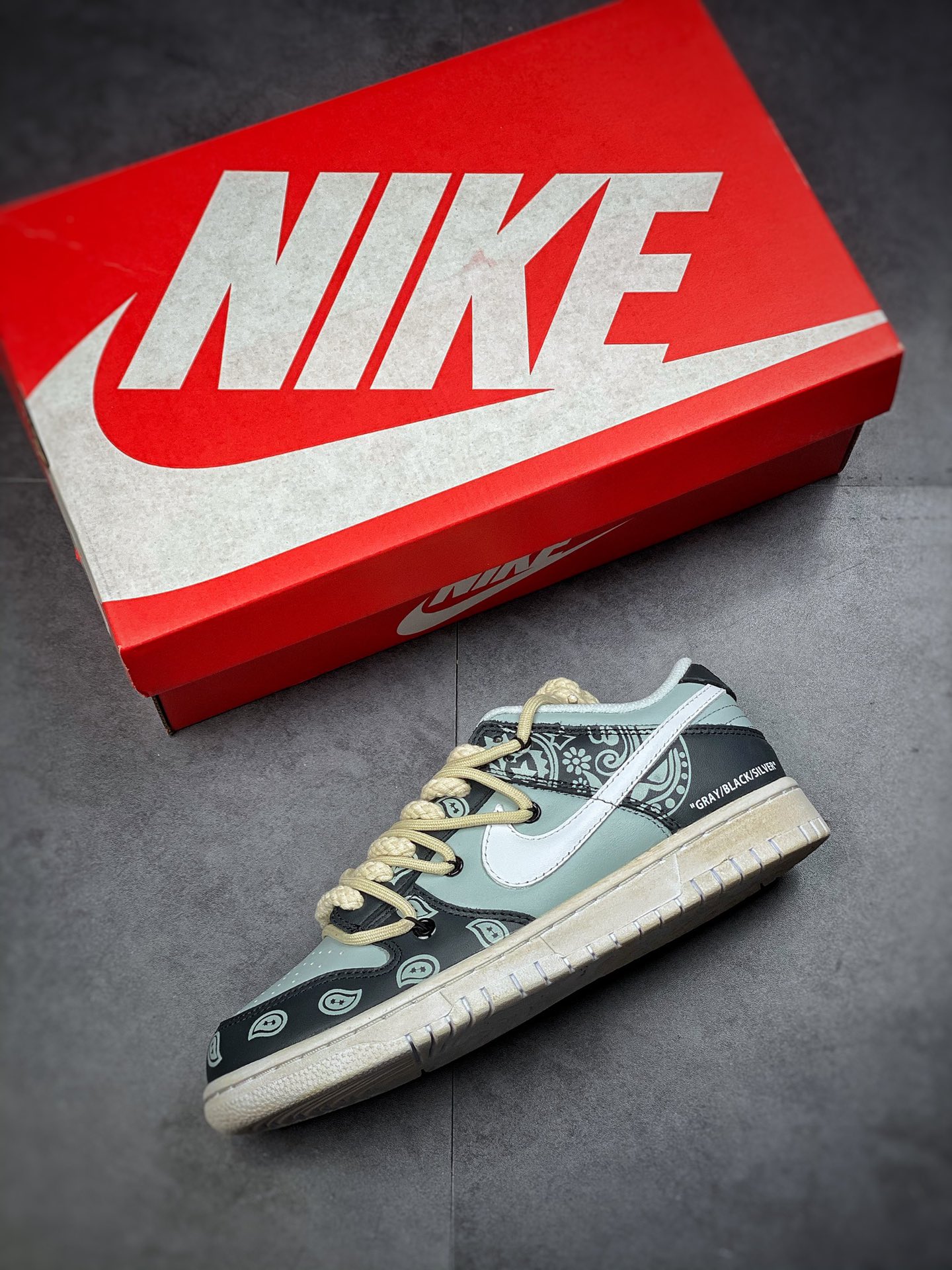 380 Nike Dunk Low “Retro”解构鞋带 Vibe风做旧皮革高街男女款烟灰色 DD1503-109