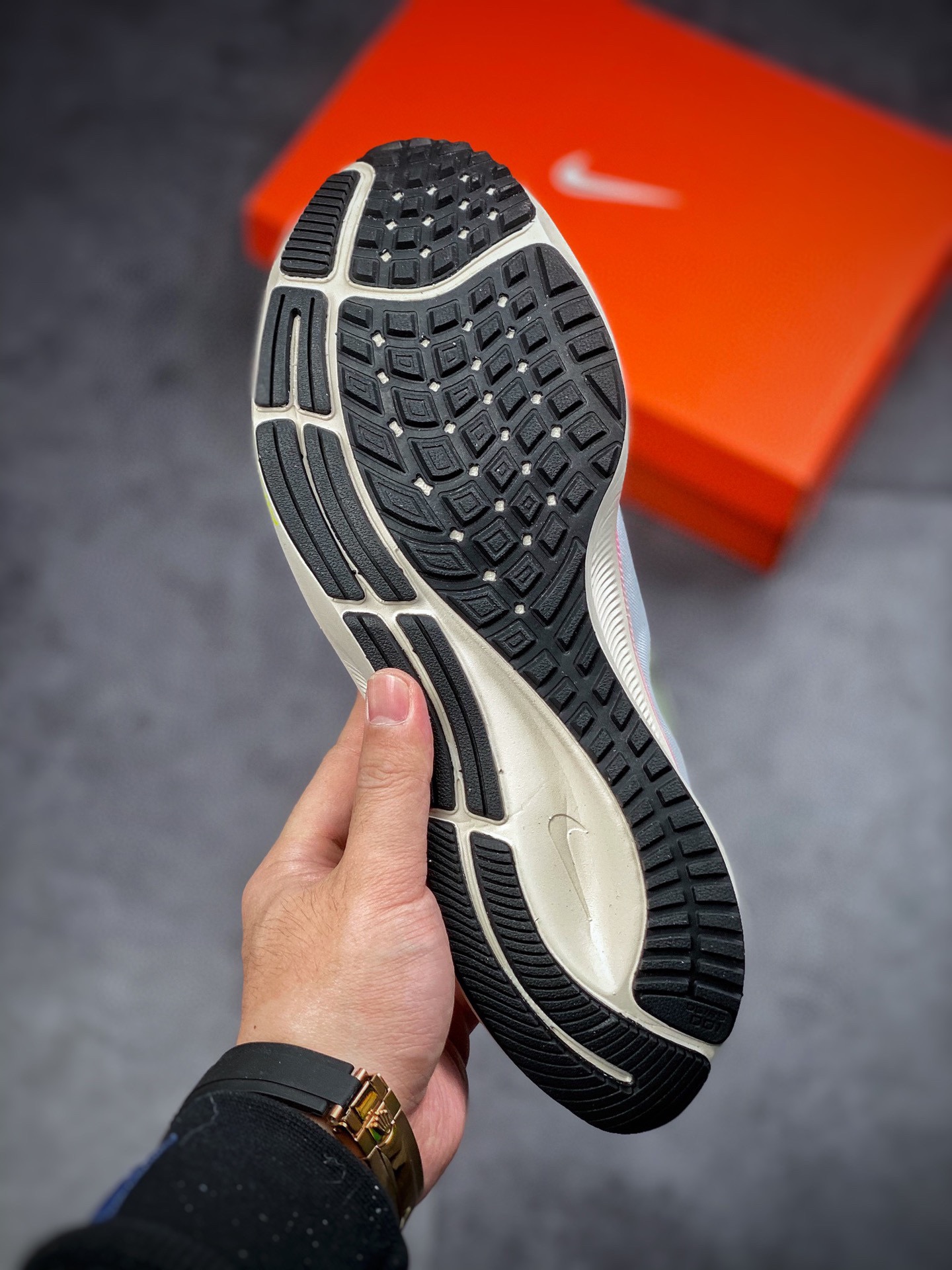170  耐克Nike Zoom Pegasus 38代 飞马涡轮增压马拉松慢跑鞋 DJ5397-100
