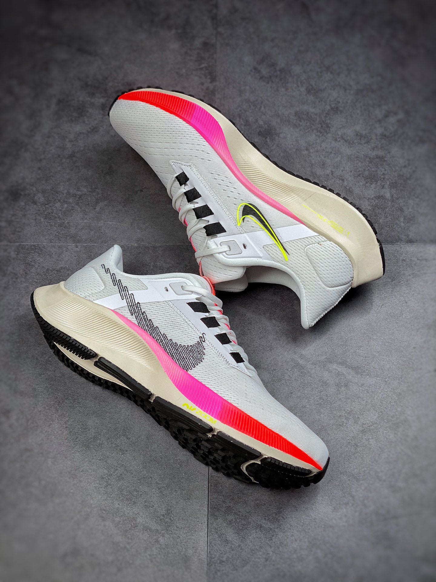 170  耐克Nike Zoom Pegasus 38代 飞马涡轮增压马拉松慢跑鞋 DJ5397-100