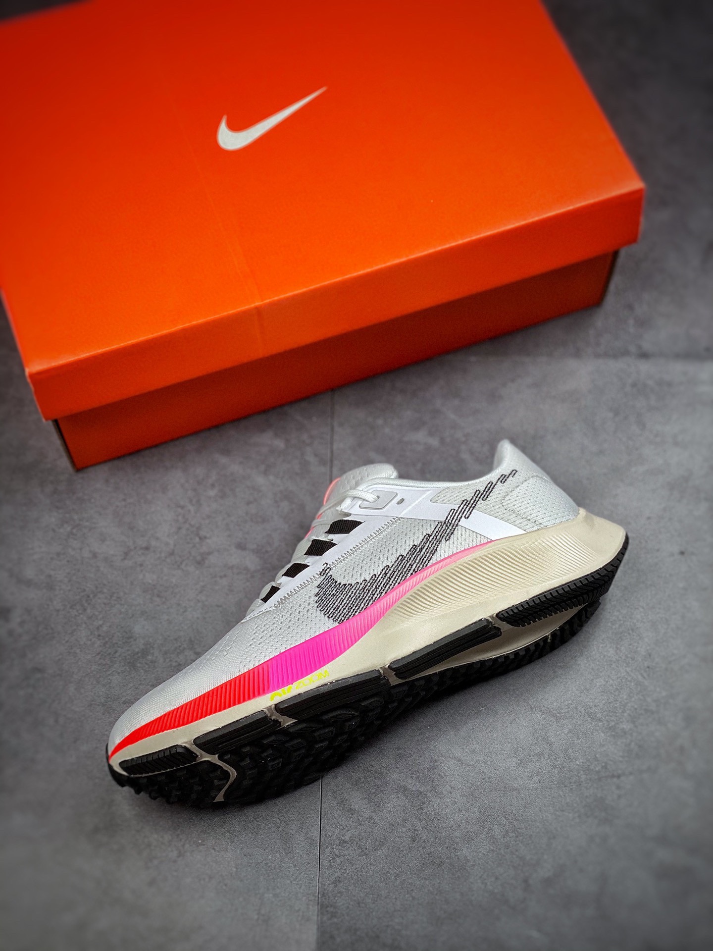 170  耐克Nike Zoom Pegasus 38代 飞马涡轮增压马拉松慢跑鞋 DJ5397-100