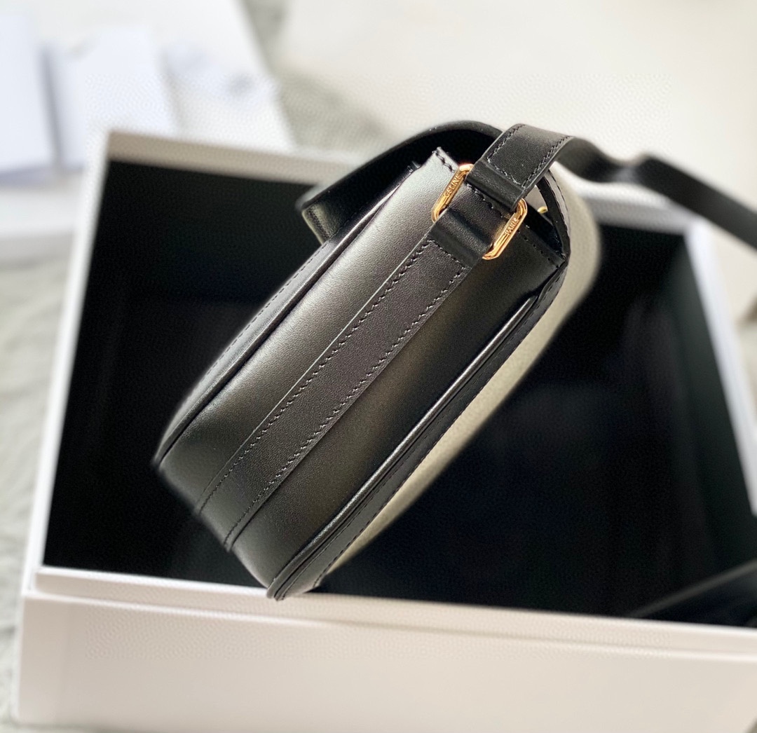 CELINE赛琳Sulhy Box 马鞍包