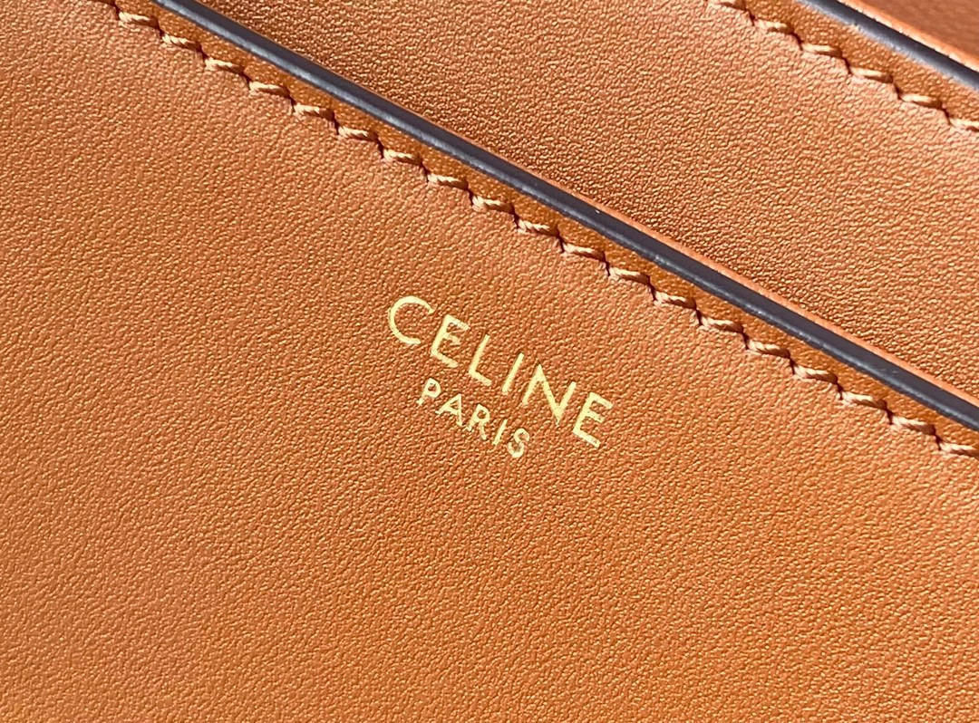 CELINE赛琳进口小牛皮Sulhy Box 马鞍包