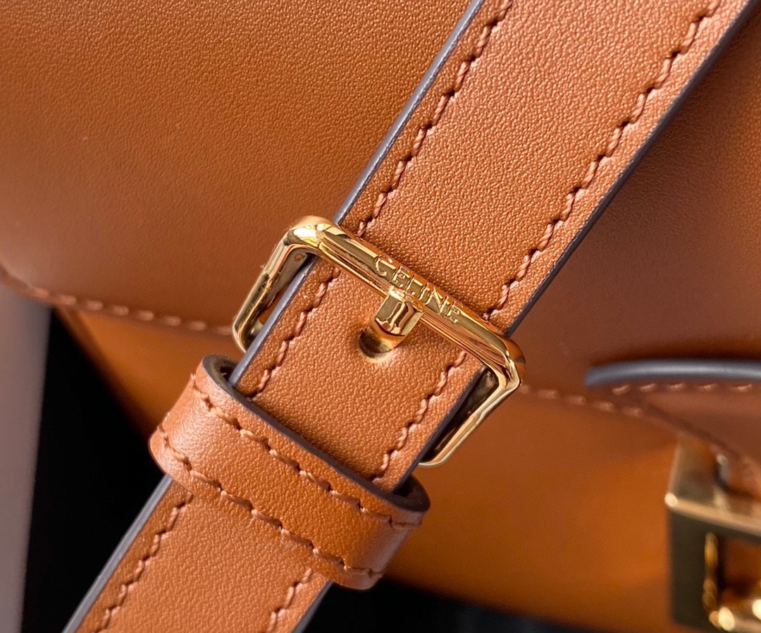 CELINE赛琳进口小牛皮Sulhy Box 马鞍包