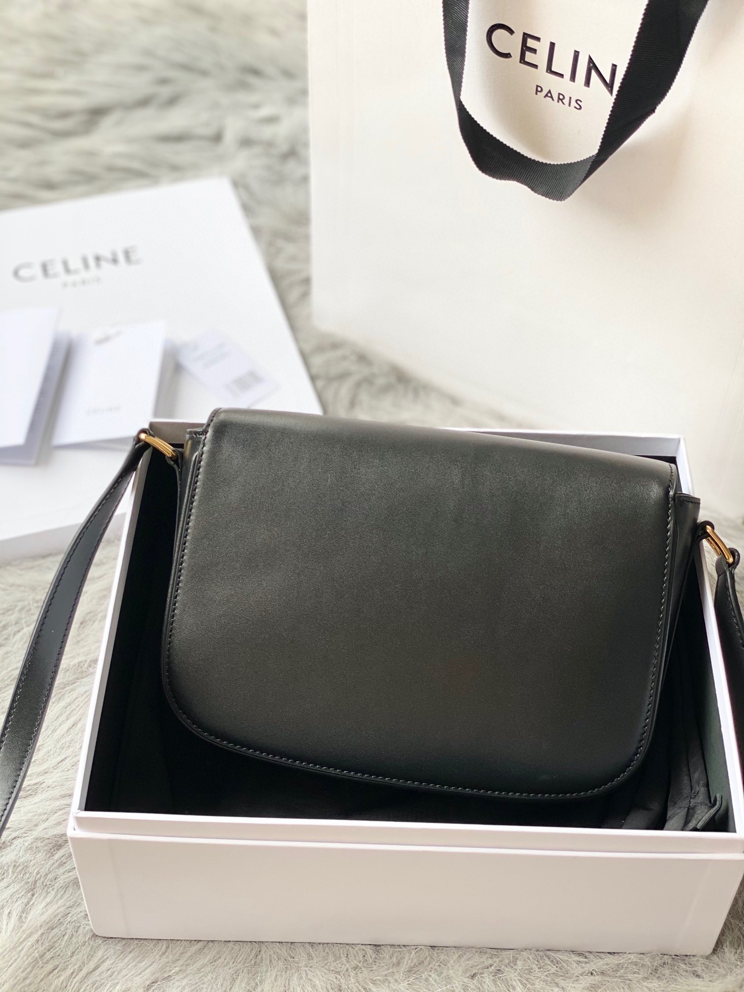 CELINE赛琳进口小牛皮Sulhy Box 马鞍包