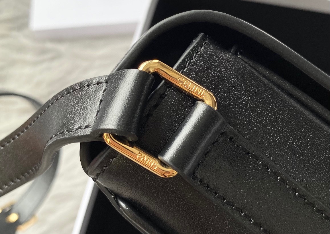 CELINE赛琳进口小牛皮Sulhy Box 马鞍包