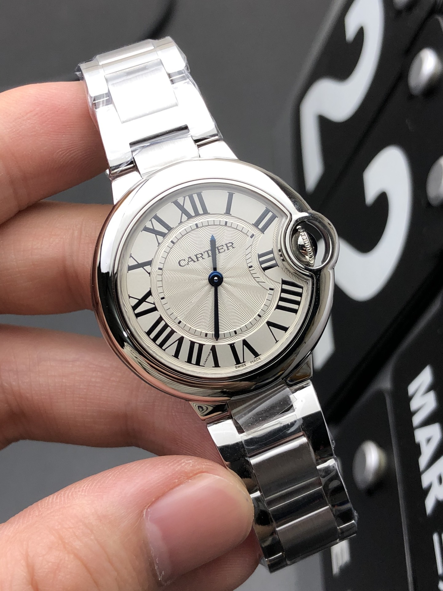 Cartier 33石英气球
