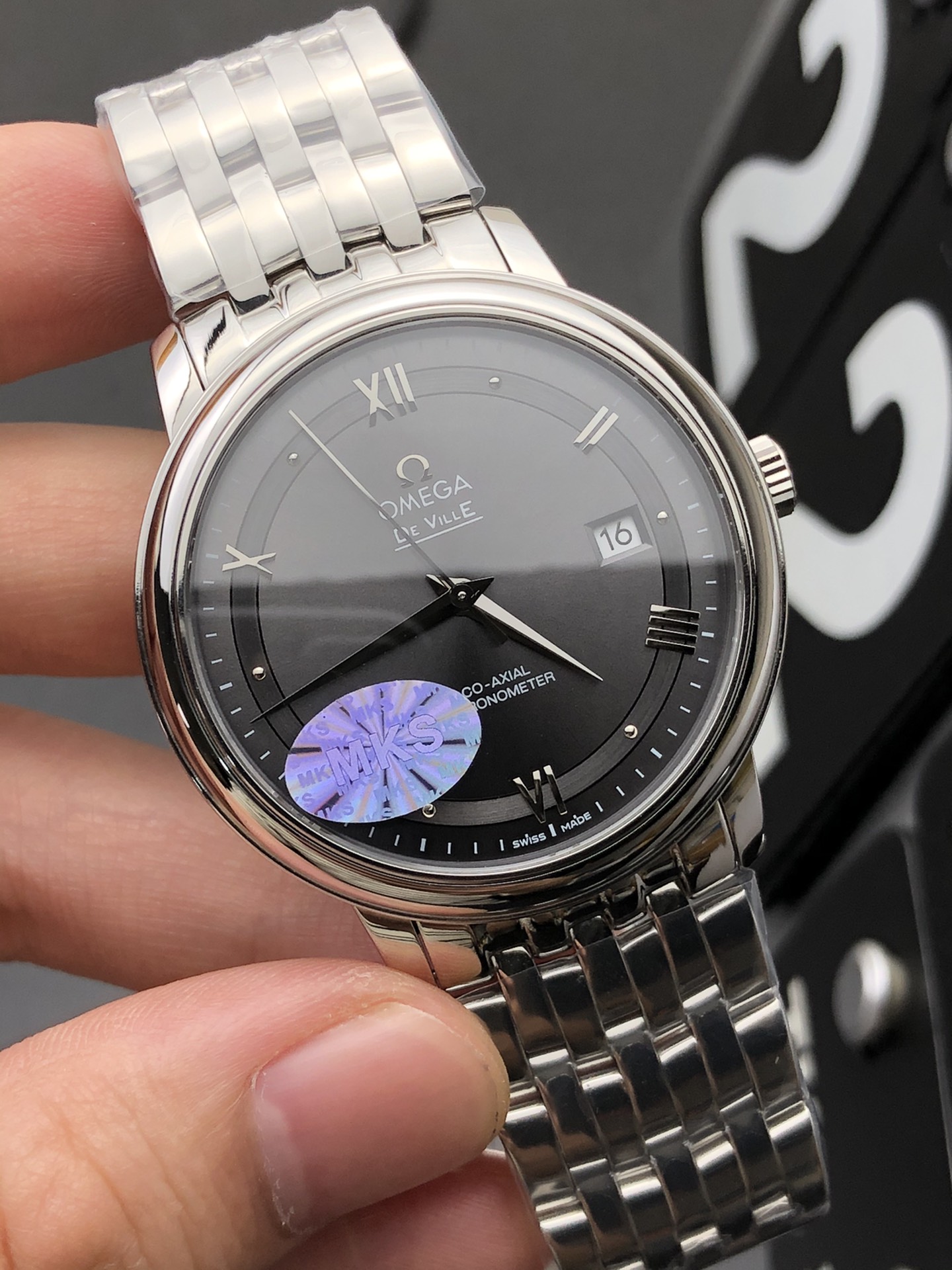 Omega 轨道蝶飞