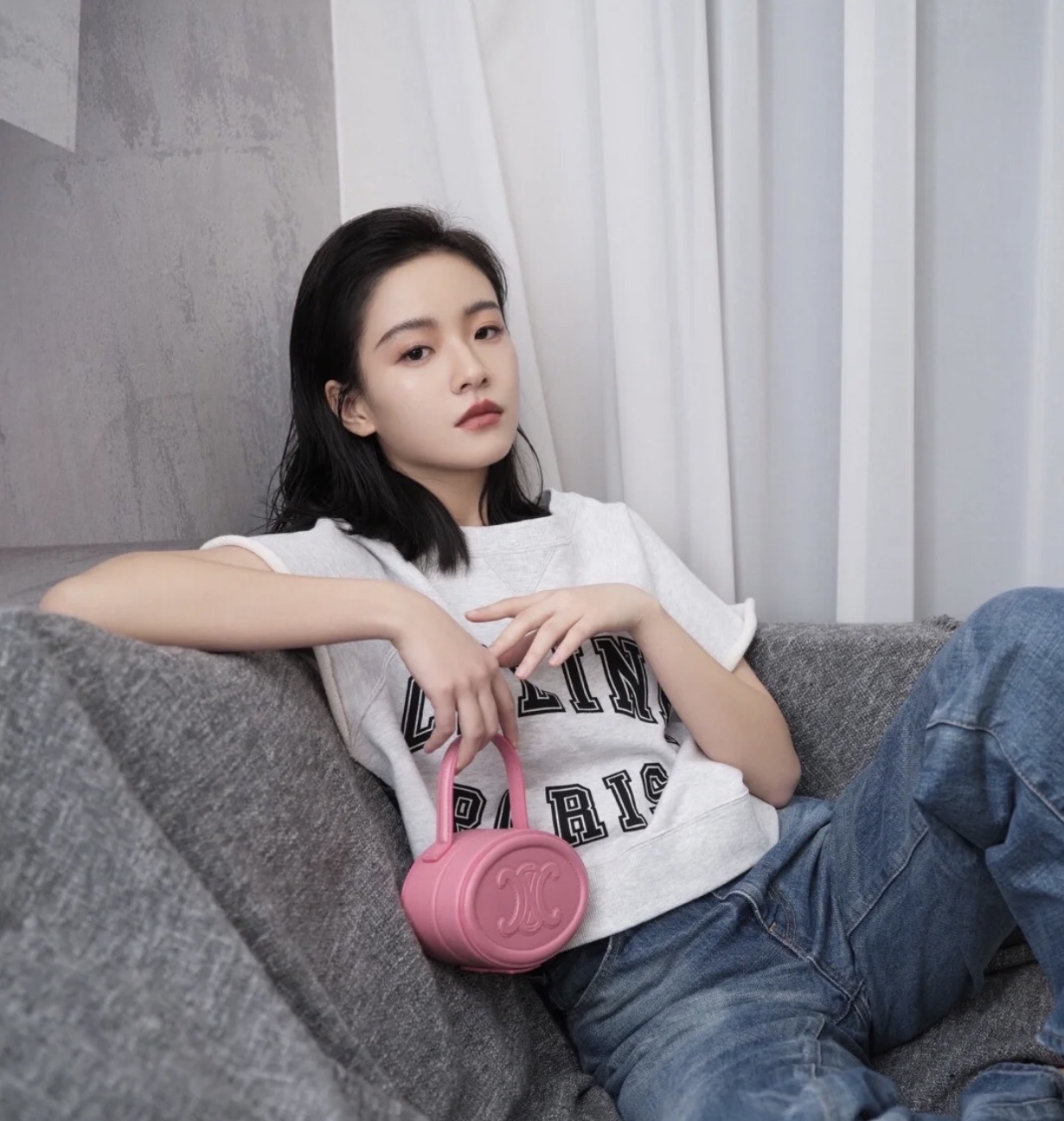 CELINE CUIR TRIOMPHE 光滑牛皮革椭圆形化妆包198613粉色
