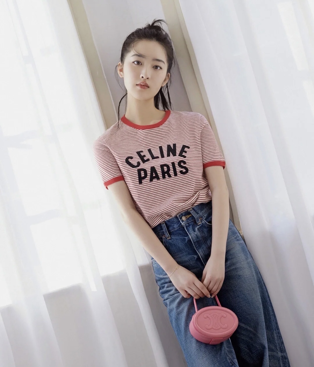CELINE CUIR TRIOMPHE 光滑牛皮革椭圆形化妆包198613粉色