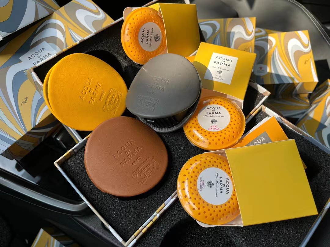 Acqua di Parma Car Air Freshener Diffuser Set, Premium Car Scent Vent Clip 3 i1647950055 7458 2