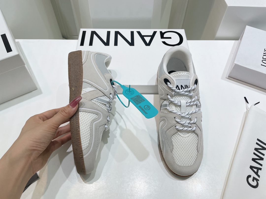 GENNICHERSIT 2022 Spring/Summer Shoe Collection: Colourful Comfortable Leisure Shoes - 图片 4