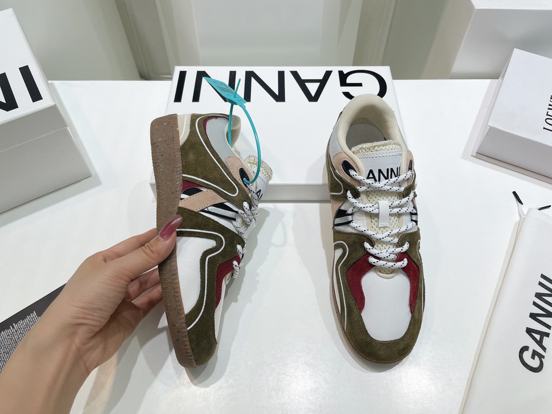 GENNICHERSIT 2022 Spring/Summer Collection: Colourful Leisure Shoes with Retro Design - 图片 4