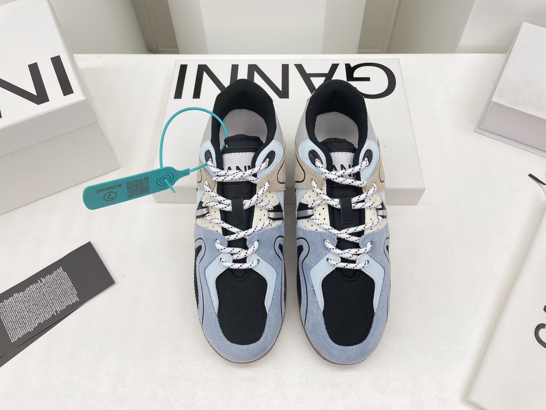 GENNICHERSIT 2022 Spring/Summer Collection: Colourful Danish Fashion Shoes for Comfort and Style
