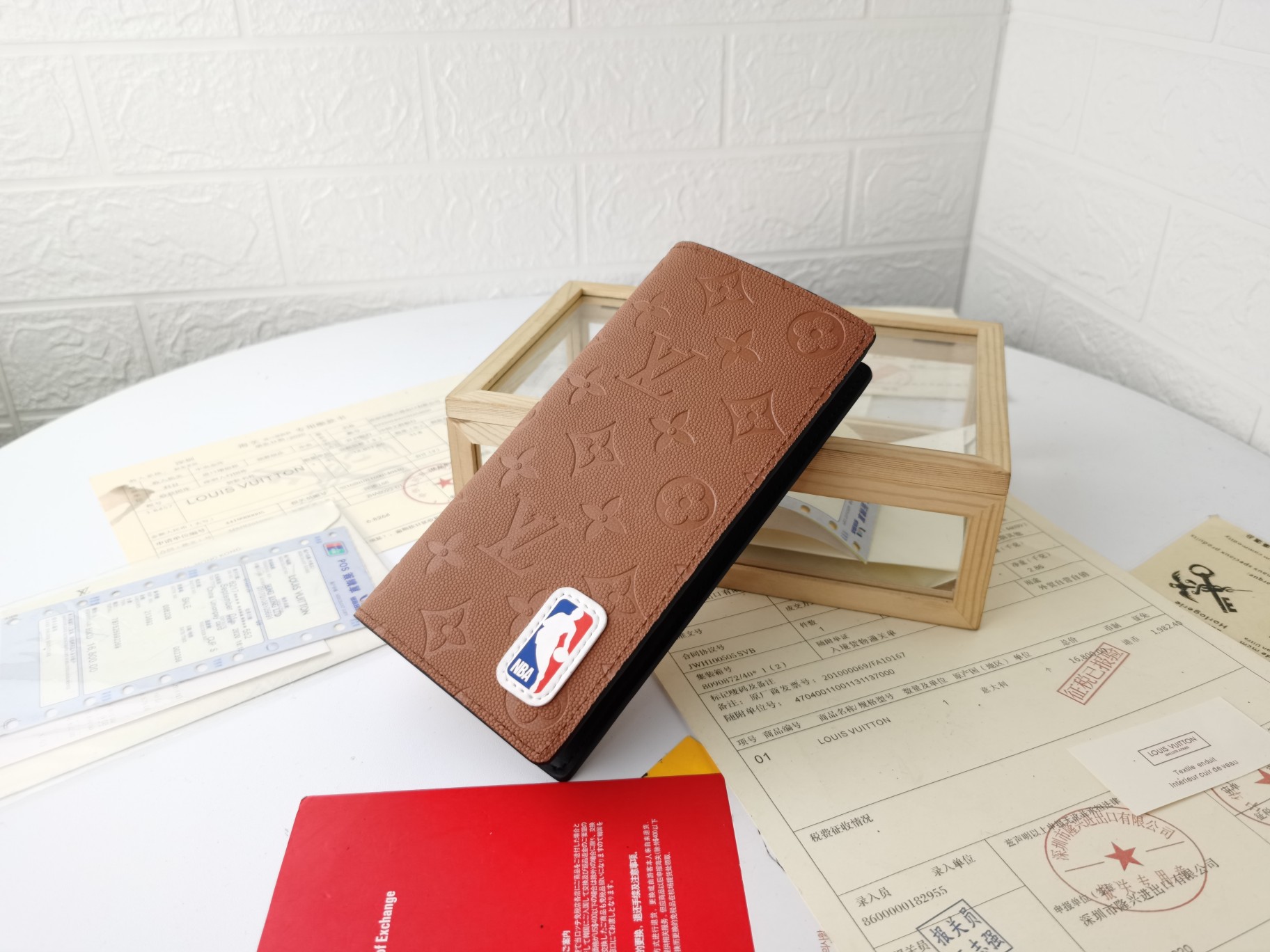 BRAZZA 財布 - 粒面皮革と多機能デザイン