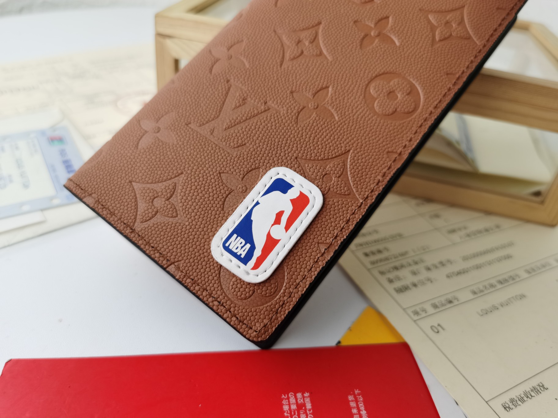 BRAZZA 財布 - 粒面皮革と多機能デザイン