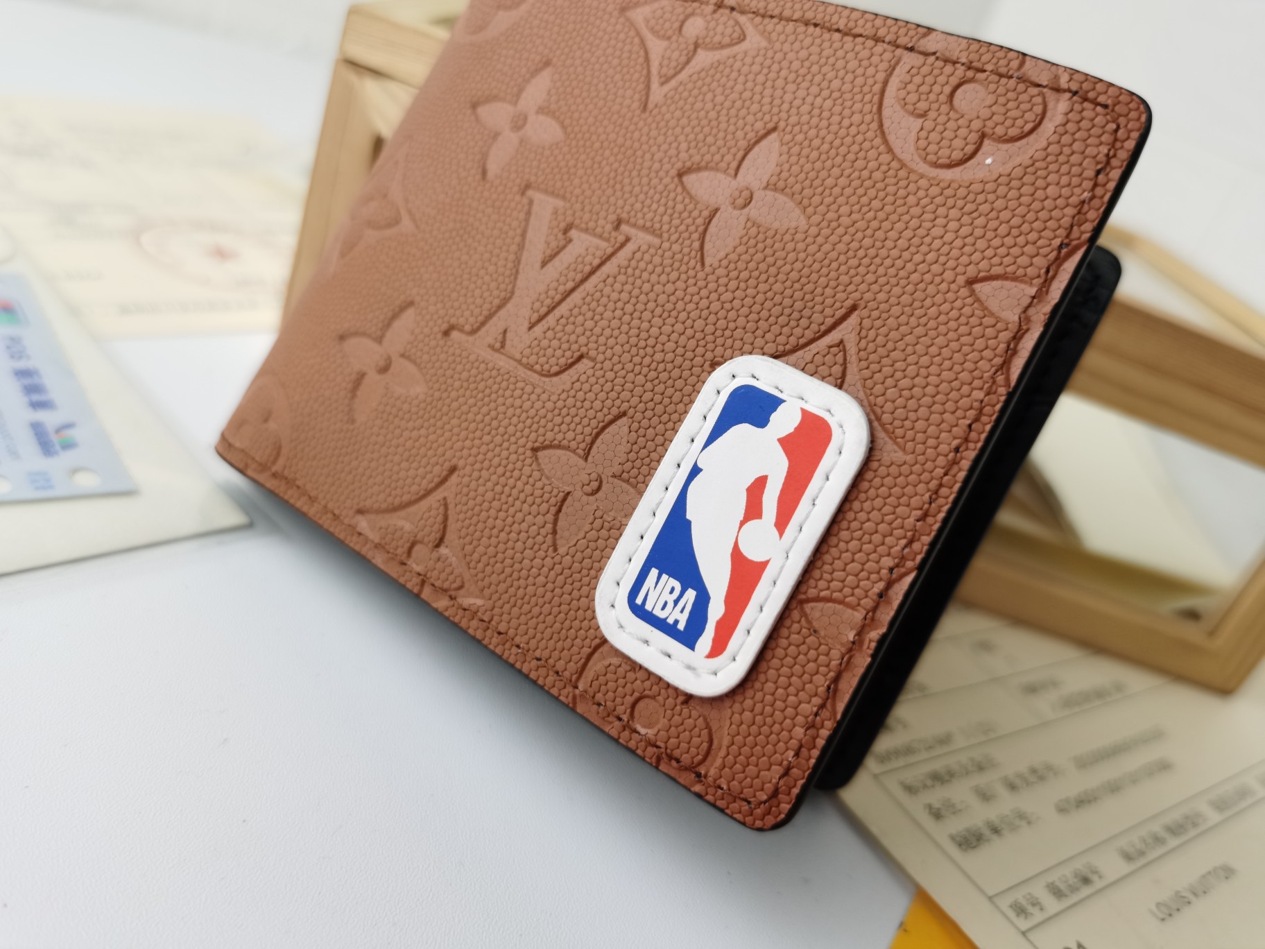 NBA MULTIPLE 財布 Monogram Watercolor Blue ヴァージル・アブロー デザイン